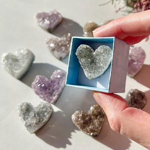 Cristales de corazón de geoda de amatista brasileña, cristales morados, regalo de San Valentín/regalo de cumpleaños/regalo para damas de honor imagen 3