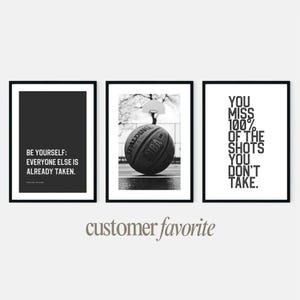 Lot de 3 impressions de basket-ball pour garçons NBA Basketball imprimable affiches avec citations inspirantes Décoration de chambre d'adolescent Impressions d'art en noir et blanc