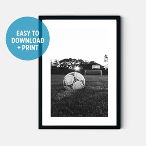 Voetbal afdrukbare poster voor sportfan tiener slaapkamer muur kunst decor foto voetbal print voor speelkamer of kleedkamer poster