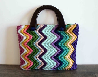 Hand Crochet ZigZag Handbag w/ Wooden Handles, Handmade Purse