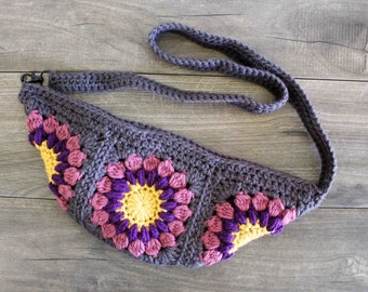 Crochet Granny Square Crossbody Bag, Small Crossboby bag, Granny Square Pouch, Crossbody Pouch, Handmade Crossbody, Ready to Ship