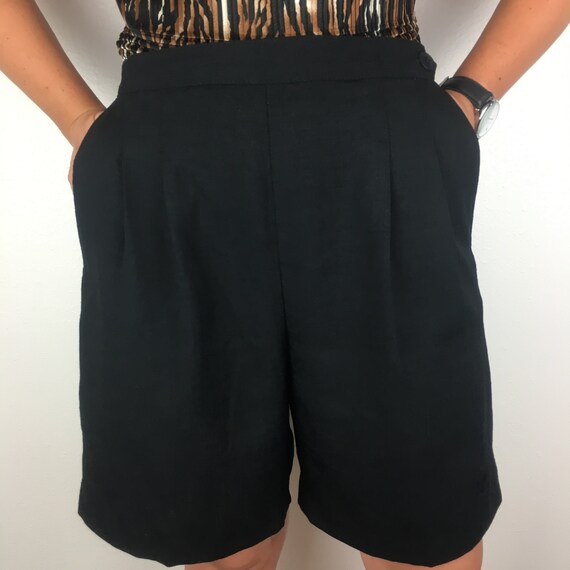 Vintage High-Waisted Black Shorts - image 1