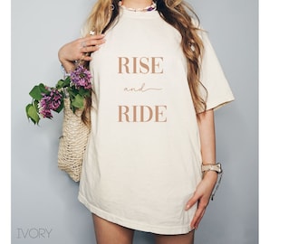 Camicia Rise and Ride - Camicie da allenamento - Camicia da ciclismo, Tap Backs Gangsta Rap, Regalo ciclistico, camicia da allenamento divertente, camicia da lezione di Spin