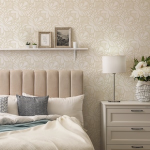 Soft Botanical Wallpaper / Muted Floral Walls / Neutral Floral Wallpaper / Hand Drawn Wallpaper