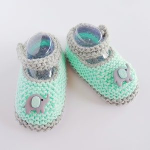 Knit mint green and grey baby shoes with elephants, baby boy booties, baby girl booties, baby shower gift, newborn gift, christening gift
