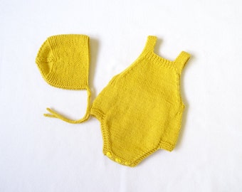 Mustard knit unisex newborn merino wool baby romper and bonnet set, size 0-1 months, newborn photo prop, baby shower gift