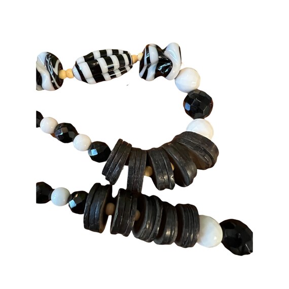 Vintage Long Glass Bead Necklace Black White Wood… - image 5