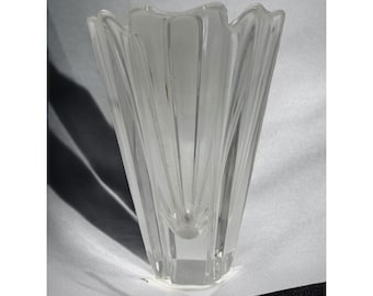 Vase en cristal Corona vintage Orrefors Suède signé haut festonné 5,75 x 2,25 po