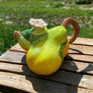 Vintage Jay Willfred Pear Teapot Flower Lid Fruit Andrea by Sadek Tea Pot READ