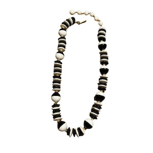 Vintage Coro necklace 70's black white plastic adjustable hook clasp 19.5"