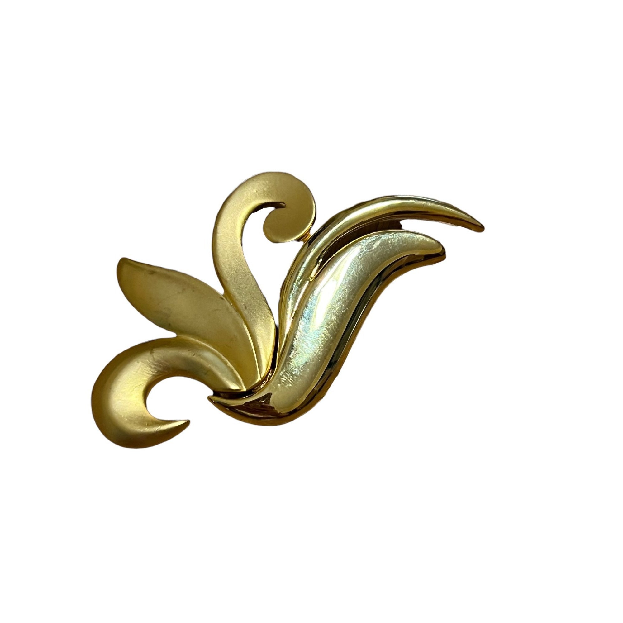 Broche Vintage Ondulée Signée CASUAL CORNER - Métal Couleur Or Mat Brillant, Occasion État Correct