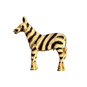 Vintage Gold Tone Zebra Brooch Pin Black White Enamel Zoo Animal Safari 1.5&quot;