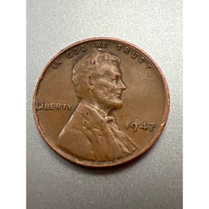 Vintage 1947 Lincoln Wheat Penny Collectible Coin U.S. Currency No Mint Mark