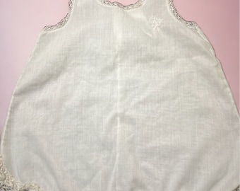 Vintage Her Majesty Toddler Girl Slip Lace Trim Keyhole in back Size 2T