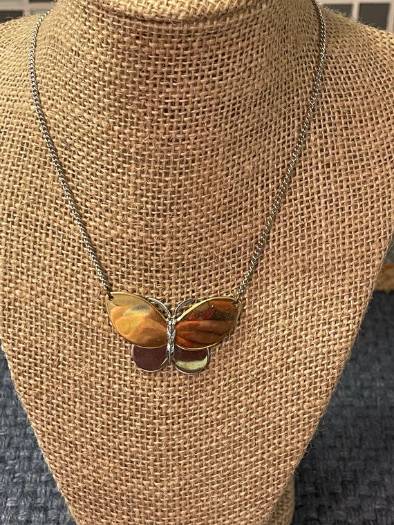 avon butterfly necklace