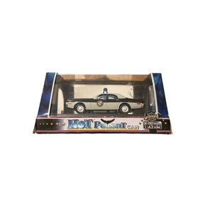 Hot Pursuits Car 1:43 Scale 1978 Plymouth Fury Dodge Monaco Police Car Box