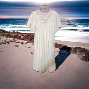Vintage Shadowline 2 Piece Peignoir Set Robe Gown Light Mint Green USA Sz Small