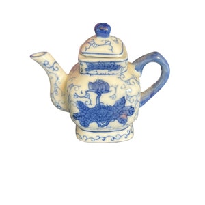 Vintage Mini Teekanne Blau Weiß Floral abnehmbarer Deckel 3,5&quot; groß China