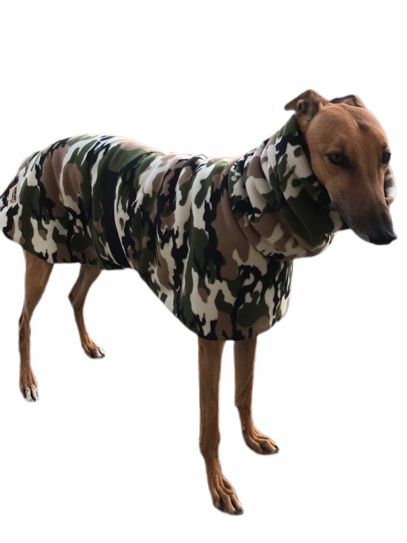 Green Camouflage deluxe greyhound coat in extra thick double polar fleece Sherpa lined, with extra wide hoodie Bild 3