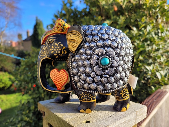 AONA Set Di 3 Sculture In Legno Intagliate A Mano: Elefante, Cavallo, Cammello – Artigianato Indiano Decorativo, Altezza 5,1 Cm