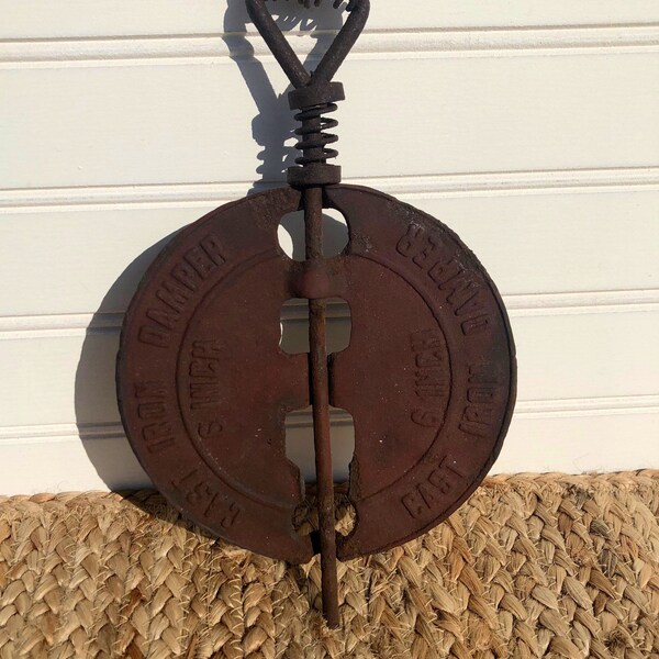 Antique Rusty Metal Old Stove Pipe Damper, 6 inch Cast Iron Flue Damper, Old Wood Stove Part, Farmhouse Decorative Decor