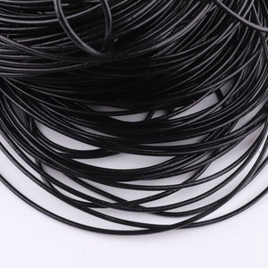Cordão de couro preto redondo de 2 mm, para suprimentos de joias DIY pulseira de cordão de couro, colar