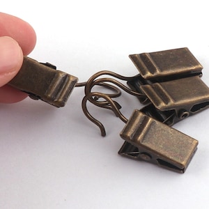 Bronzo antico Gancio per tende Fermagli per ganci Gancio per arazzo in metallo Gancio decorativo Gancio per borsa Fascino per borsa -32mmx11mm/20 pezzi