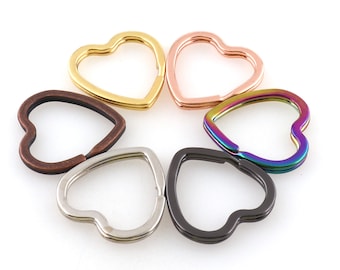 Metalowy brelok w kształcie serca Płaski dzielony pierścień Brelok do kluczy Pasujący łańcuszek 6 kolorów do plecaka ręcznie robiony rękodzieło diy 10 szt.