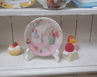 Miniature porcelain plates. Miniature dollhouse dish. Dollhouse shabby chic plate for dollhouse 1:12 scale.