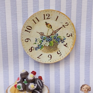 Miniature dollhouse clock 1:12 scale.dollhouse miniatures artisan plates .Dollhouse Miniature plate. Dollhouse bird mini clock.
