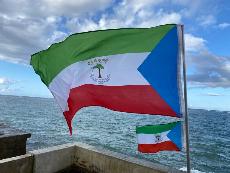 Equatorial Guinea Flag image 3