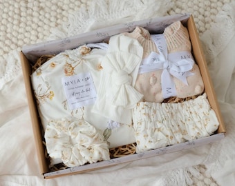 Baby Gift Box, Baby Shower Gift Box,  Newborn Gift Box, Welcome Baby Gift Set, Neutral Baby Gift, Baby Girl Gift