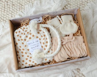 Honey Baby Gift Box, Baby Shower Gift Box,  Newborn Gift Box, Welcome Baby Gift Set, Neutral Baby Gift, Baby Girl Gift