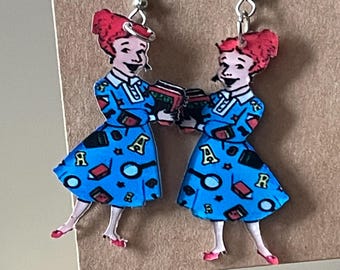 Ms. Frizzle Earrings: Retro Magic School Bus Teacher Gift / Teacher earrings / Halloween / Pre k book character