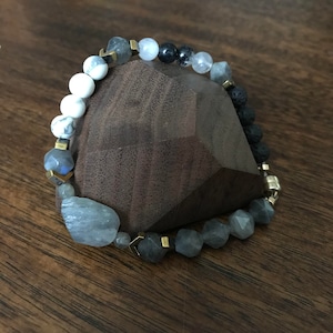 TILA - Bracelet - Essential Oil Diffuser