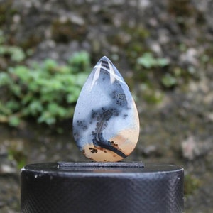 Maligano jasper cabochon