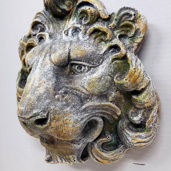 Louis XlV Lion, Concrete Lion, 11 in.(28cm), Lion Face, Concrete Face, Garden Face, Garden Ornament, Wall Hanging, Lion Ornament