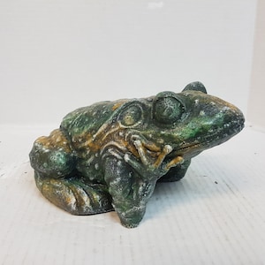 Funky Frog, 8 in. (21 cm), Concrete Frog, Garden Frog, Concrete Ornament, Coloured Concrete Critters, AvtechStoneGallery