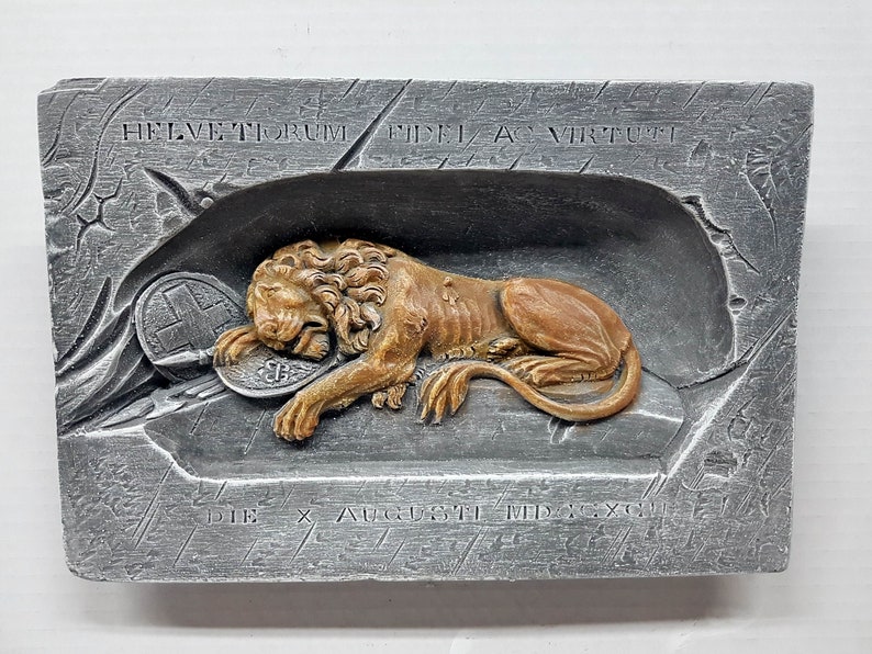 Lion of Lucerne, 9.7 in. 25 cm, The Lion Monument, Lucerne Monument, Switzerland Lion, Swiss Guard Monument, AvtechStoneGallery Soft Grey