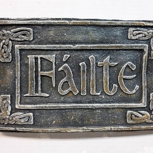 Failte Plaque,  Concrete Welcome, 10in.(25cm), Irish Welcome Sign, Scottish Welcome Sign, Garden Failte, Avtechstonegallery