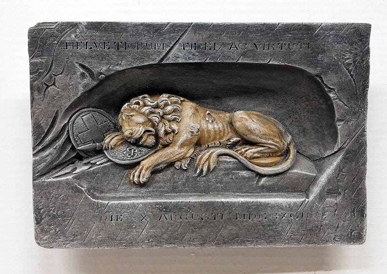 Lion of Lucerne, 9.7 in. 25 cm, The Lion Monument, Lucerne Monument, Switzerland Lion, Swiss Guard Monument, AvtechStoneGallery Dark Grey