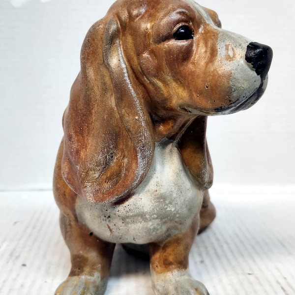 Chien basset hound, chien en béton, 8 po (20 cm), statue de jardin, statue de chien en béton, ornement de jardin, Avtechstonegallery