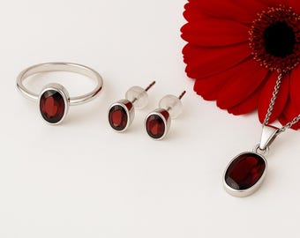Handmade Garnet Jewelry Set: Sterling Silver Ring, Pendant & Earrings