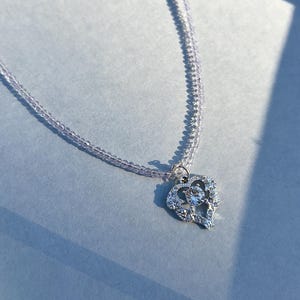 Kristallperlen-Choker: Zierlicher Herz-Anhänger, verstellbar 44 cm