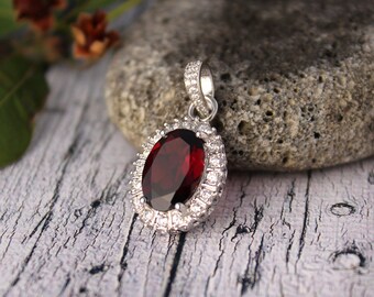 Natural Garnet Pendant- Garnet 925 Silver Pendant-Minimal Pendant with Garnet-Garnet Vintage Necklace-Statement Garnet pendant-jan Birthston