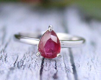 Anillo minimalista rubí / anillo de pera de rubí genuino / anillo de rubí apilable / anillo de rubí de declaración /julio regalo de piedra de nacimiento 925 plata racimo mujeres anillo de las mujeres