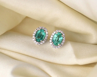 Naturalne kolczyki z szmaragdowym klastrem - minimalistyczne kolczyki ze szmaragdem - prawdziwe szmaragdy 925 srebro kolczyki - kolczyki z kamieniem szlachetnym narodzin maja - kolczyki vintage