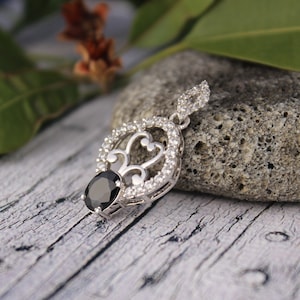 Vintage Art Deco blauer Saphir Zirkonia Anhänger, Braut Halskette Anhänger, Swarovski Kristall Designer Braut Anhänger, Sterling Silber Halskette