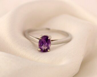 Natural Amethyst Ring-925 Silver-Oval Amethyst Minimal Ring-Amethyst stackable Ring-Simple Solitaire Amethyst Ring-Promise Ring-gift for her