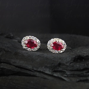 Red Ruby Stud earrings-July Birthstone Studs-Tiny Cluster Stud-Vintage Earrings-Ruby minimalist Studs-925 Silver-Valentine gift-Gift for mom